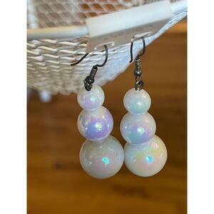 Pearlescent Finish Plastic Bead Dangle Pierced Earrings